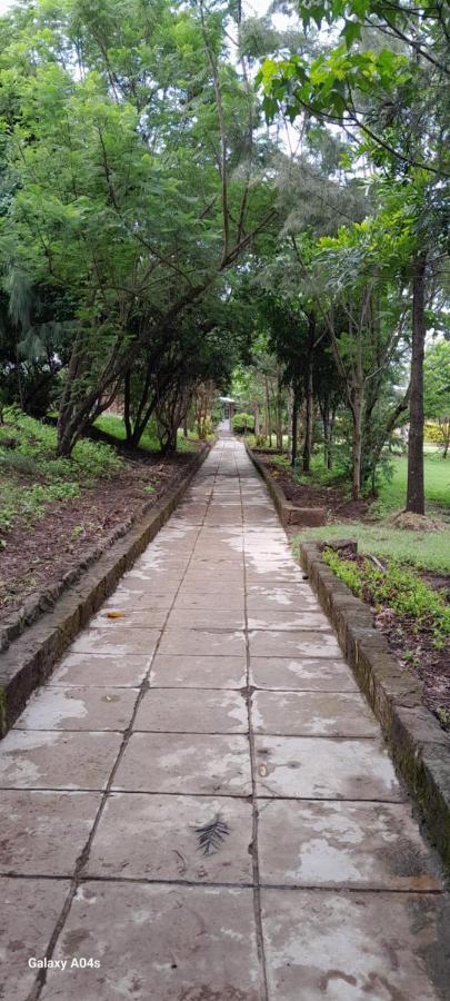 Esikar Gardens Hotel Narok Exterior foto