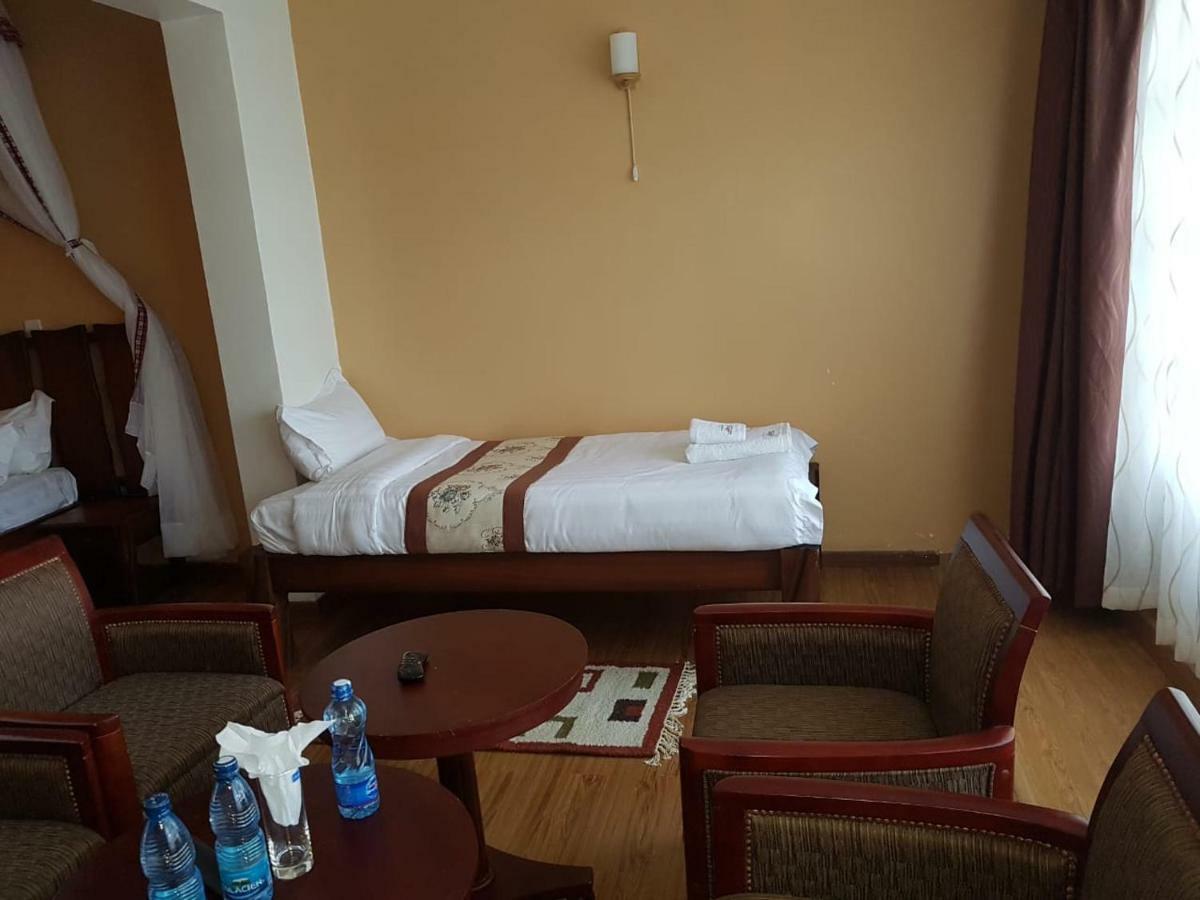 Esikar Gardens Hotel Narok Exterior foto